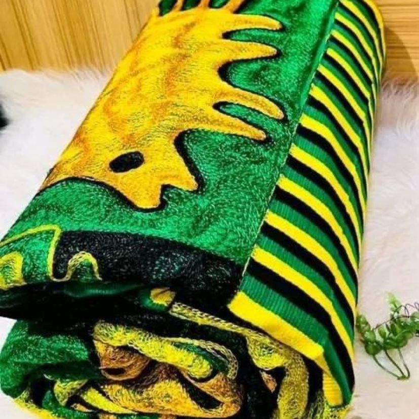 AFRICAN CLOTH (4.4LBS) image 0
